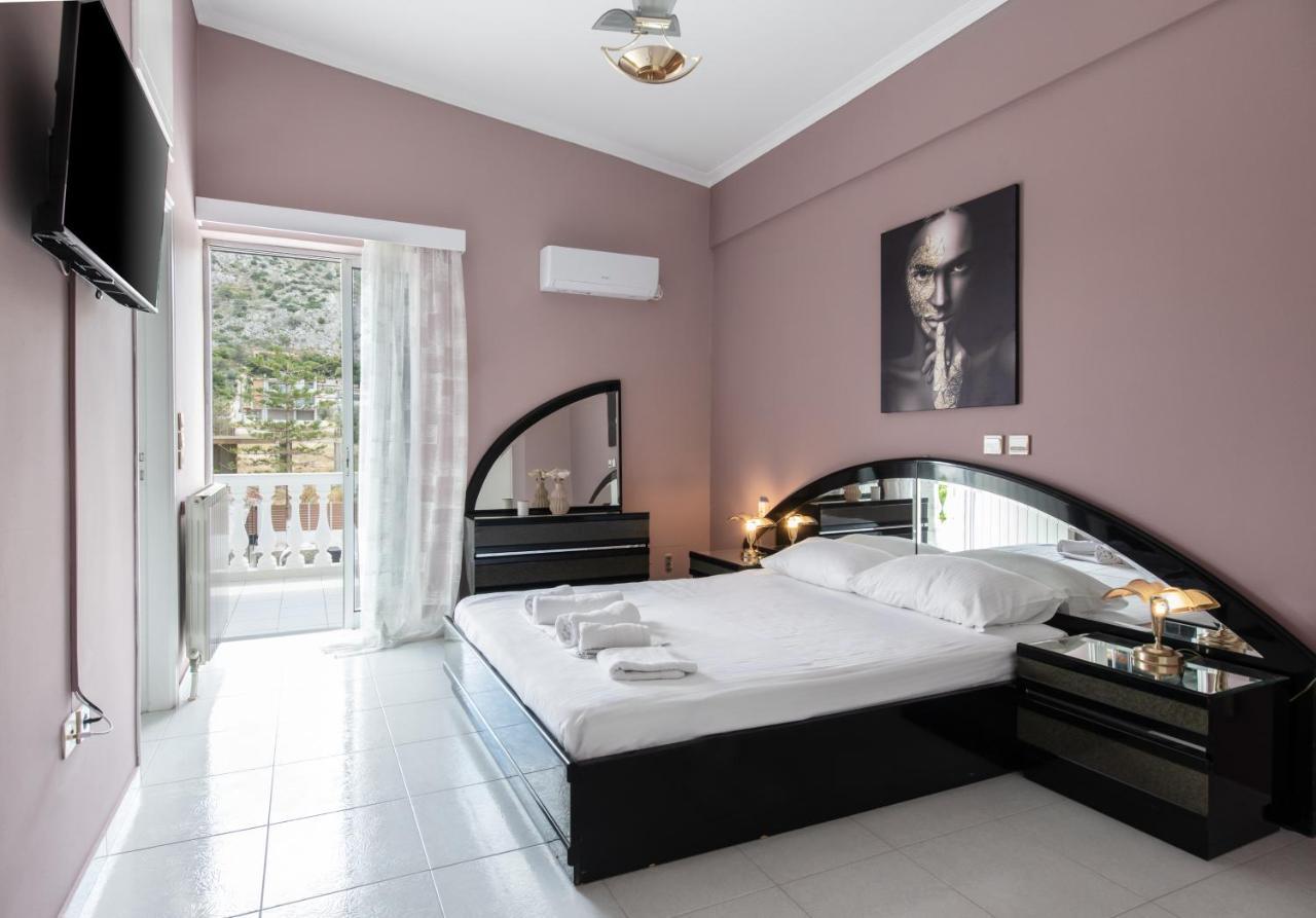 Villa Mairi - 2 Private Pools & Game Room Near Athens サラミス エクステリア 写真