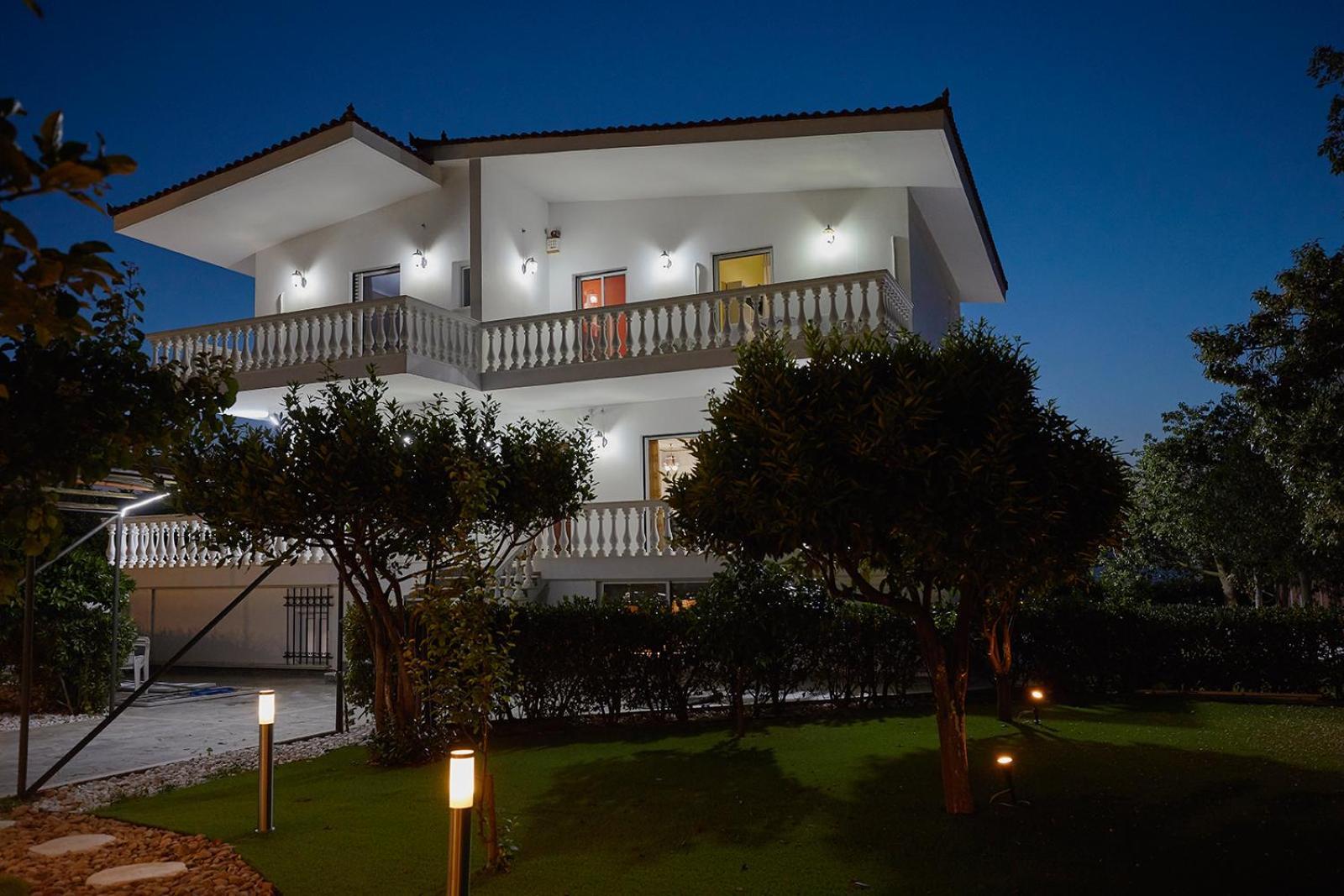 Villa Mairi - 2 Private Pools & Game Room Near Athens サラミス エクステリア 写真